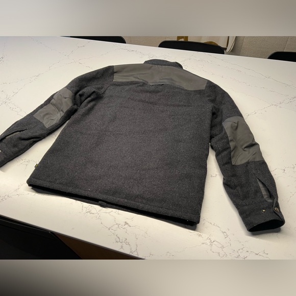 Fjall Raven Wool Jacket - Picture 8 of 12